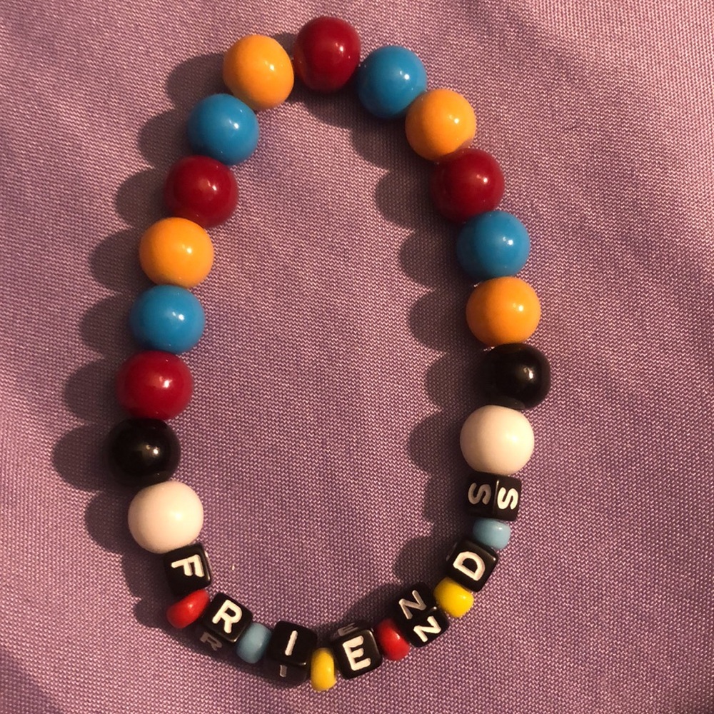 Friends Glass Bead Bracelet - Picture 2 of 2